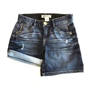 Democracy Ab Technology Shorts